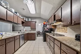12811 Hidden Castle Dr, Houston, TX 77015 - Photo 14
