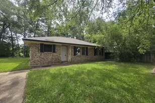 613 Shell Ave, Cleveland, TX 77327 - Photo 1