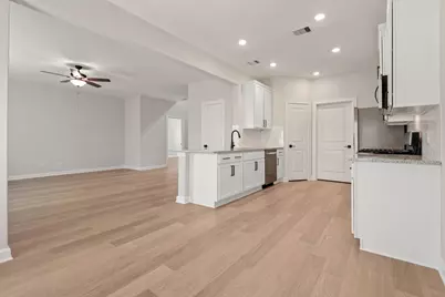 21555 Bluebonnet Bay Drive, Magnolia, TX 77354 - Photo 4