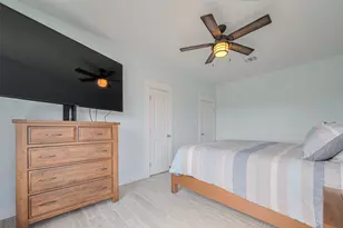 1126 Island Blvd, Crystal Beach, TX 77650 - Photo 24