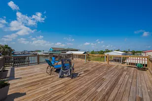 1126 Island Blvd, Crystal Beach, TX 77650 - Photo 34