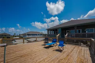 1126 Island Blvd, Crystal Beach, TX 77650 - Photo 36