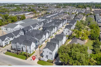 8919 Sunshine Laverne Lane, Houston, TX 77080 - Photo 1