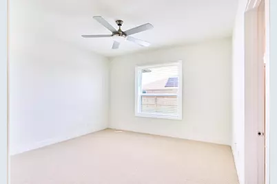 7911 Stratford Hall Drive, Rosharon, TX 77583 - Photo 24