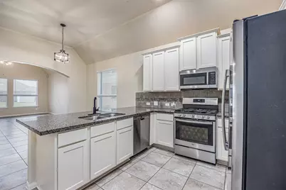 218 San Marcos Drive, Baytown, TX 77523 - Photo 14