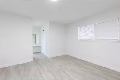 2510 Straight Creek Drive, Houston, TX 77017 - Photo 10
