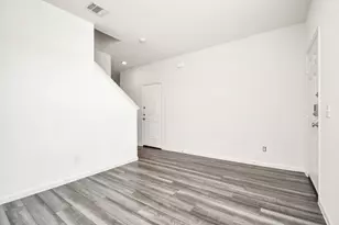 7810 Carrotwood Ct, Houston, TX 77049 - Photo 10