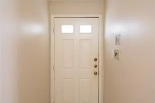 6500 Harbor Town Dr, Houston, TX 77036 - Photo 2