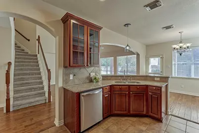 66 W Frontera Circle, The Woodlands, TX 77382 - Photo 16