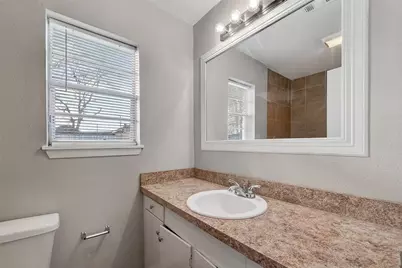 8782 Flossie Mae Street, Houston, TX 77029 - Photo 12