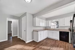 8782 Flossie Mae St, Houston, TX 77029 - Photo 6