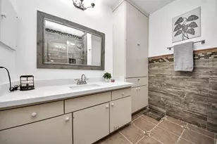 12757 S Huntingwick Dr S, Houston, TX 77024 - Photo 26