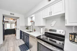 12757 S Huntingwick Dr S, Houston, TX 77024 - Photo 14