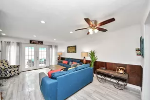 12757 S Huntingwick Dr S, Houston, TX 77024 - Photo 18