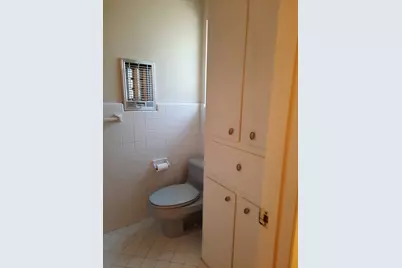 11322 Oak Spring Drive, Houston, TX 77043 - Photo 14