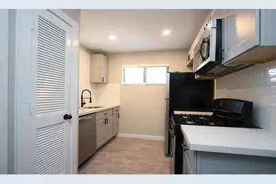 5201 Crawford Street #5, Houston, TX 77004 - Photo 4