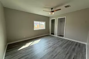 1129 Beech St, Baytown, TX 77520 - Photo 8