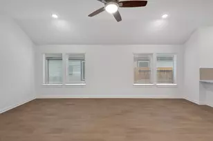 10318 Navarro Path, Montgomery, TX 77316 - Photo 12