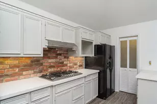 547 Pompano St, Bayou Vista, TX 77563 - Photo 18