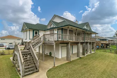 547 Pompano Street, Bayou Vista, TX 77563 - Photo 2