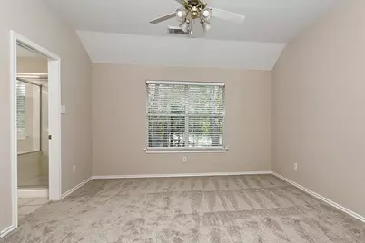 10 Peachridge Place, The Woodlands, TX 77382 - Photo 18