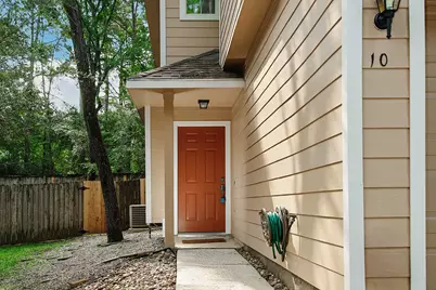 10 Peachridge Place, The Woodlands, TX 77382 - Photo 2