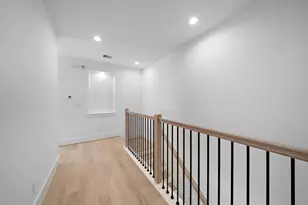 310 E 28th St, Houston, TX 77008 - Photo 12