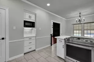 116 Dewberry Dr, Lake Jackson, TX 77566 - Photo 10