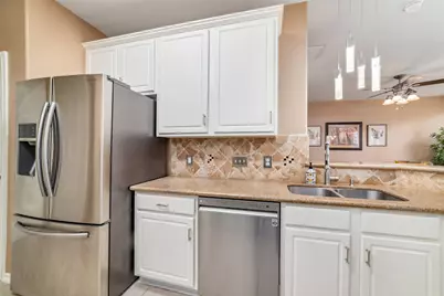 203 W Stedhill Loop Loop, The Woodlands, TX 77384 - Photo 16