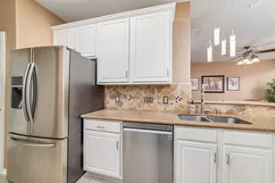 203 W Stedhill Loop Loop, The Woodlands, TX 77384 - Photo 16