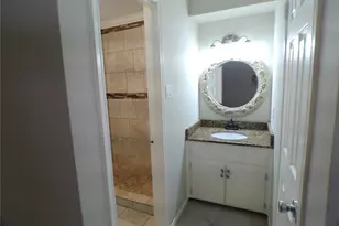 4422 Haiti Ln, Pasadena, TX 77505 - Photo 16