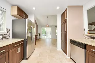 7802 Alegria Dr, Houston, TX 77083 - Photo 16