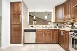 7802 Alegria Dr, Houston, TX 77083 - Photo 14
