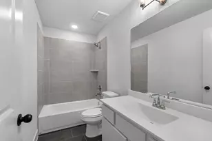 2828 Bolton Lndg Dr, Texas City, TX 77568 - Photo 20