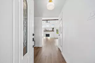 10618 Wickersham Ln, Houston, TX 77042 - Photo 2