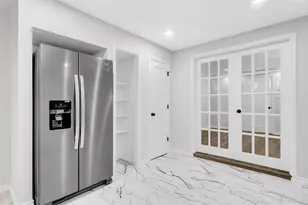 7 Briar Dale Ct, Houston, TX 77027 - Photo 4