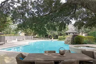 8800 Woodway Dr, Houston, TX 77063 - Photo 46