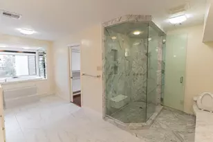 8800 Woodway Dr, Houston, TX 77063 - Photo 26