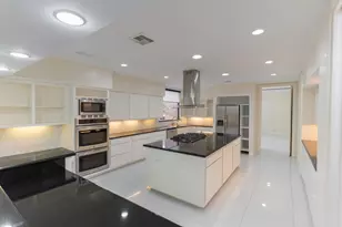8800 Woodway Dr, Houston, TX 77063 - Photo 12