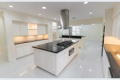 8800 Woodway Drive #10, Houston, TX 77063 - Photo 12