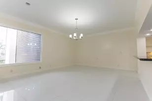 8800 Woodway Dr, Houston, TX 77063 - Photo 16