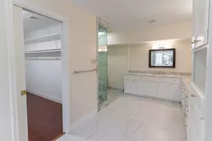 8800 Woodway Dr, Houston, TX 77063 - Photo 36