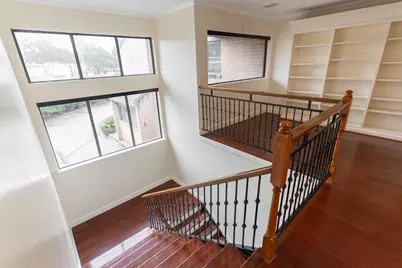 8800 Woodway Drive #10, Houston, TX 77063 - Photo 18