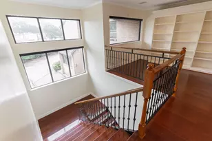 8800 Woodway Dr, Houston, TX 77063 - Photo 18