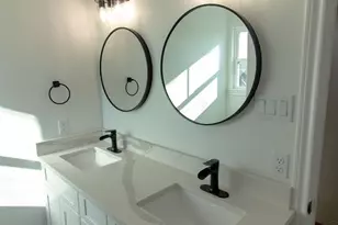 1407 Odd Fellow St, Conroe, TX 77301 - Photo 8