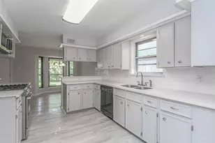 4219 Tuscarora St, Pasadena, TX 77504 - Photo 10