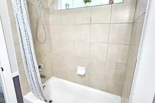 6114 Torreon St, Houston, TX 77026 - Photo 18
