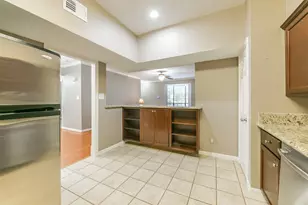 2255 Braeswood Park Dr, Houston, TX 77030 - Photo 16