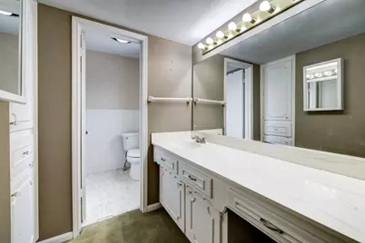 1422 Walnut Bend Lane #1/14, Houston, TX 77042 - Photo 8