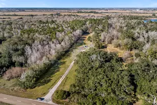 33349 Interstate 10, Anahuac, TX 77514 - Photo 28